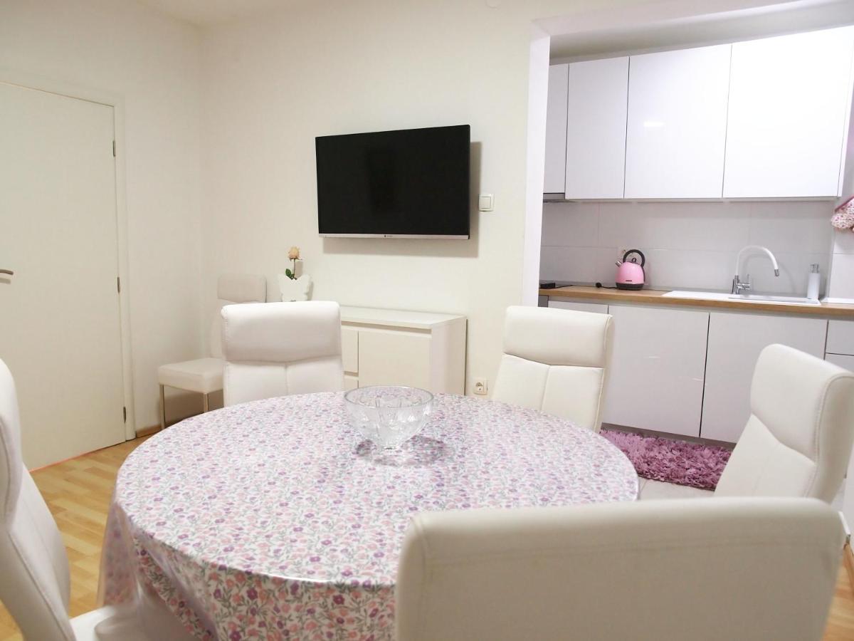 Apartmani Igor Makarska Ngoại thất bức ảnh