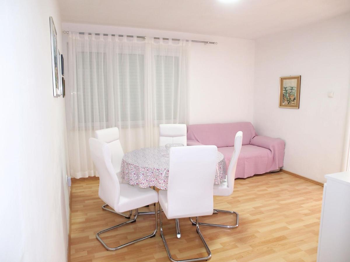 Apartmani Igor Makarska Phòng bức ảnh