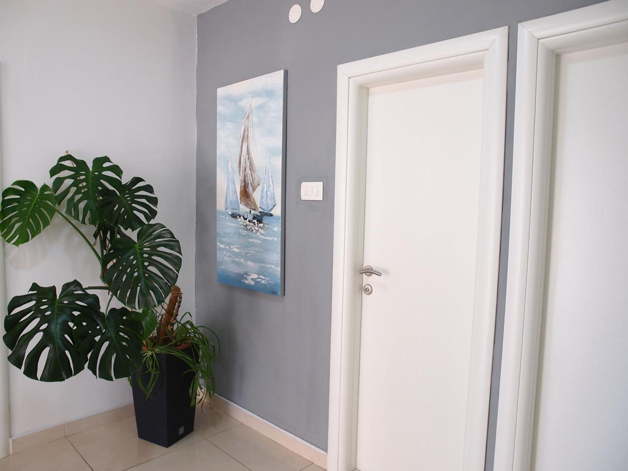 Apartmani Igor Makarska Phòng bức ảnh